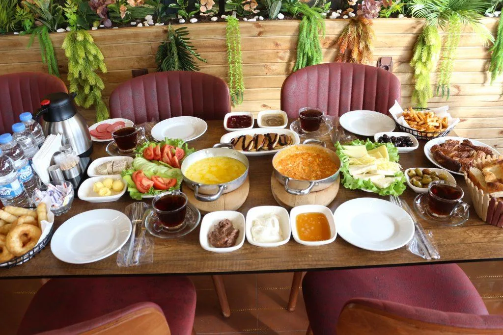 Serpme Kahvaltı